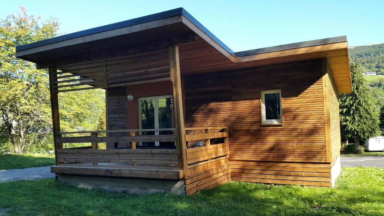 Camping Les Vernieres La Bourboule Sancy Екстериор снимка
