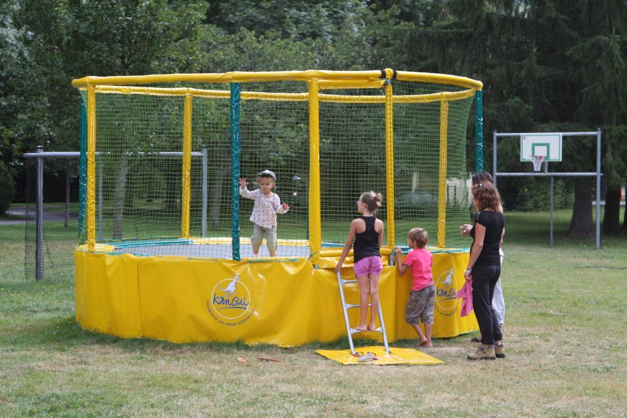 Camping Les Vernieres La Bourboule Sancy Екстериор снимка