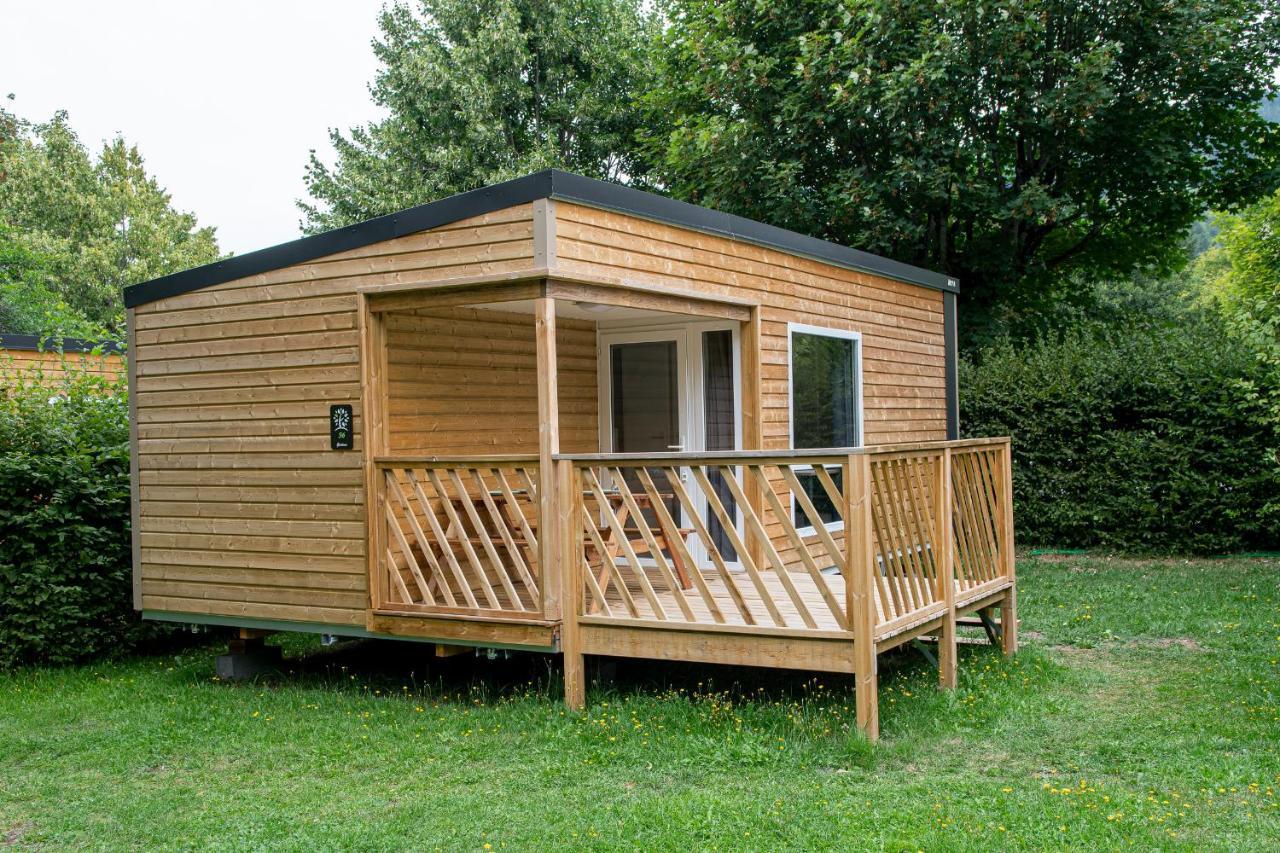 Camping Les Vernieres La Bourboule Sancy Екстериор снимка