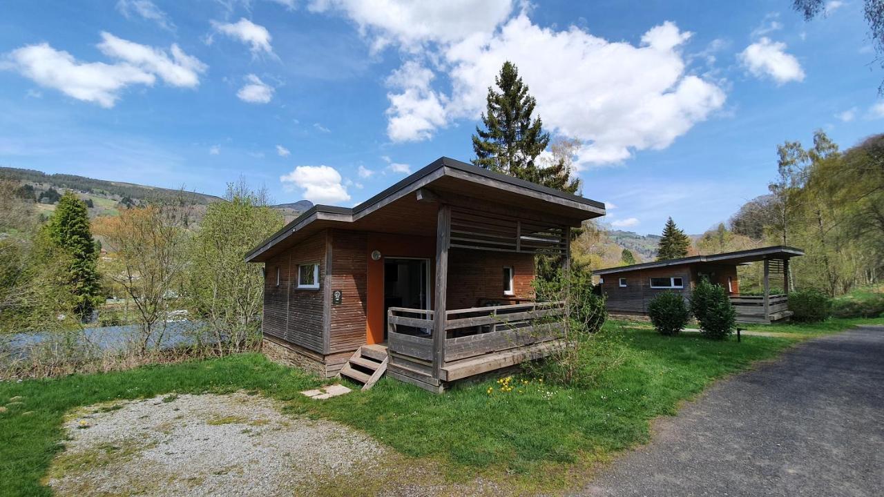 Camping Les Vernieres La Bourboule Sancy Екстериор снимка