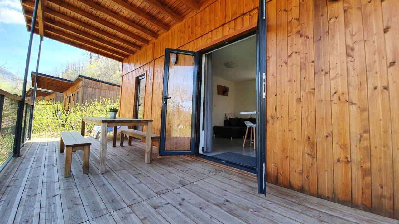 Camping Les Vernieres La Bourboule Sancy Екстериор снимка